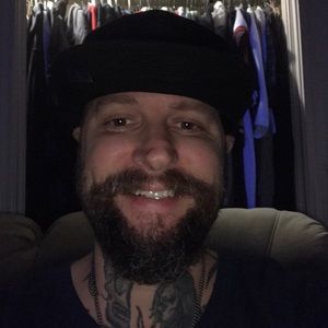 Meet your Posher, Jonathan